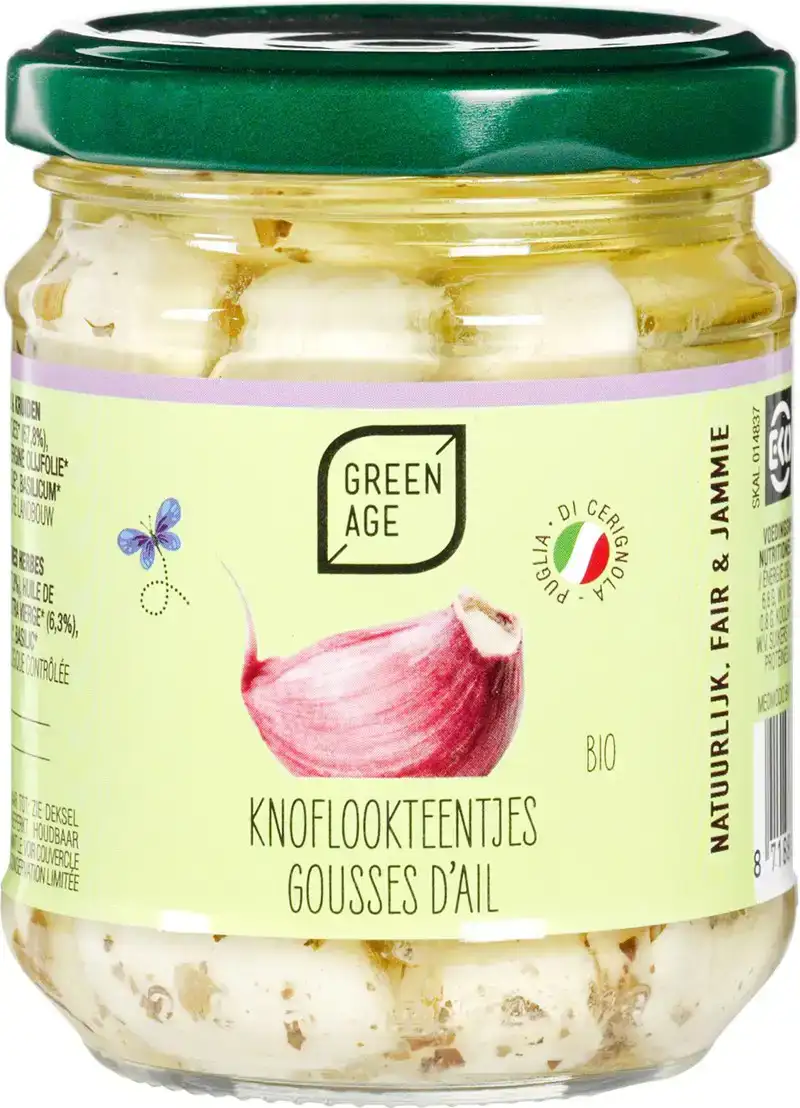 Knoflookteentjes in olie